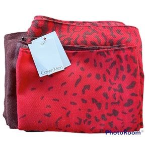 Calvin Klein Soft Infinity Scarf, “Rouge” Print - NWT